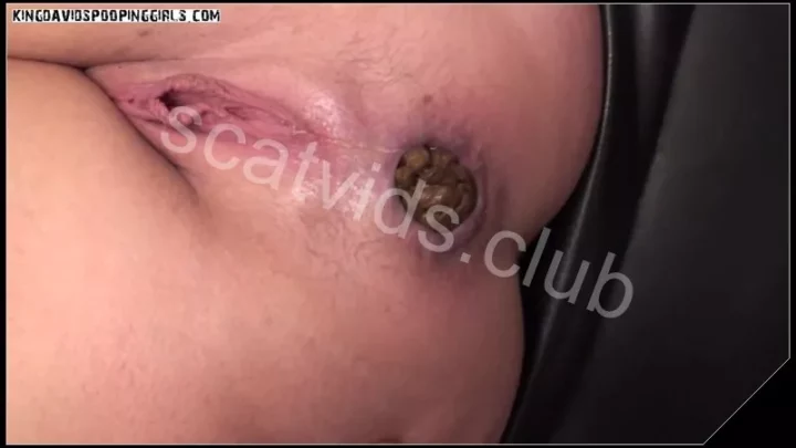 [KingDavidsPoopingGirls com – VoyeurPotty com] Athena On Her Back    [Scat, Pooping, Piss]