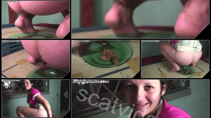 [KingDavidsPoopingGirls com – VoyeurPotty com] Sandra Dump On A Green Plate   [Scat, Piss, Pooping]
