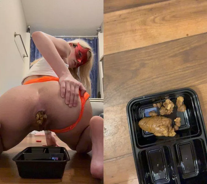 SarahWestChococlate13 Hooters girl massive turds and makes you her toilet slave!
