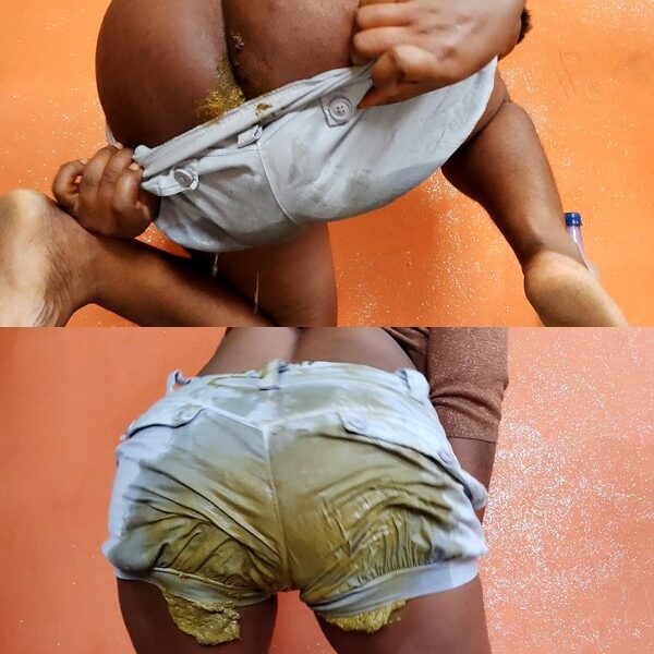 PrettyEbonies Bum short diarrhea messy saga