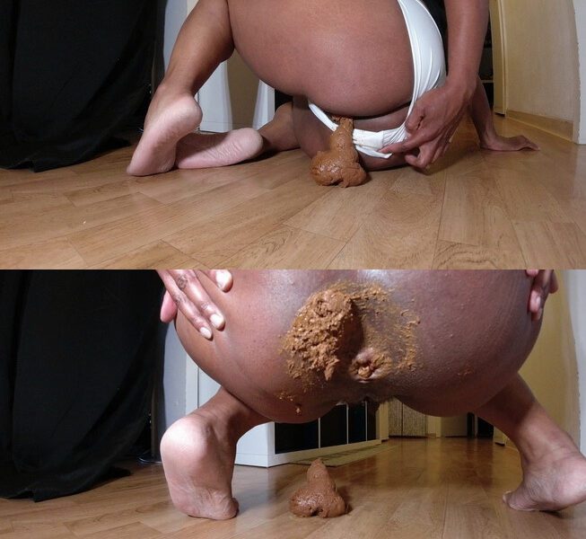 AmySinclair – Ebony panty poop