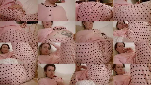 Screenshot 2 from Nicolettaxxx Intense farts with new pajamas