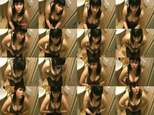 thefartbabes DorinaGassyToilet