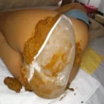 MANQ-020 大食い世界大会出場経験アリ 大食いフードファイター美山さつきの自分のでっかいウンコをガチで食ってみた… Scat スカトロ Golden Showers ゲロ