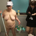 VRXS-055 小便制裁 Aunt 人妻・熟女 Outlet Uniform V＆R