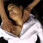 DKWA-001 可愛くてマッサージが上手な人気の高級アロマエステ嬢を口説いたけどヤレなかった男が逆恨みして強制陵辱性感を施しイキッパにさせて泣かせる鬼話 微乳 Restraint Drill 拘束 Minamoto Kanoko