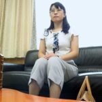 USAG-001 Ayase Sakura 「街行く男性の股間を見るとつい、妄想でフェラしちゃうんです。」学生時代は瓶底眼鏡のガリ勉ちゃん。今では上場企業に勤めるバリバリのキャリアウーマン。でも本当は… 痴女 136分 入門・HOW TO