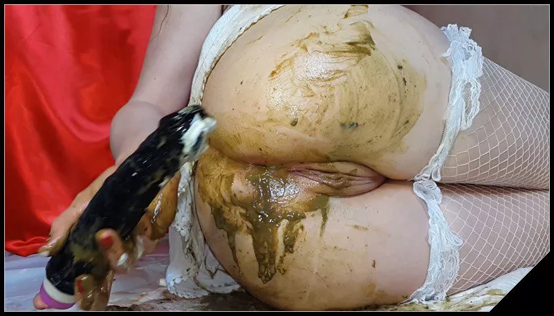 Shitty play with whipped cream- Anna Coprofield [Scat, Smearing]
