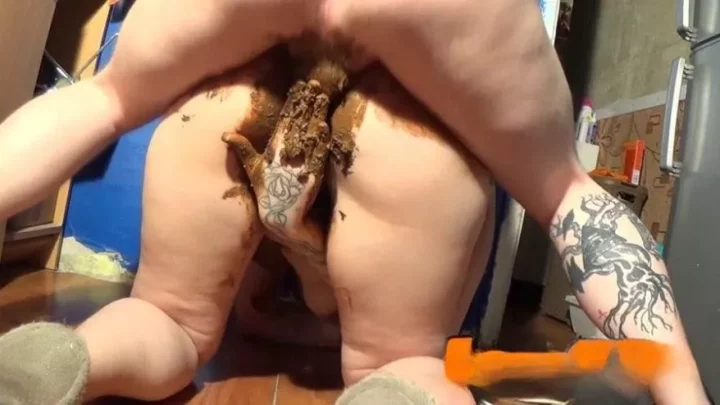 Dirty Betty Giant Load Of Creamy Shit With Blowjob