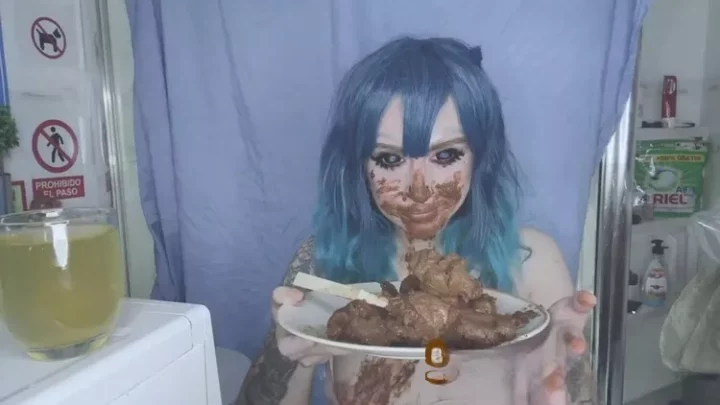 DirtyBetty Madness Sexy Babe SCAT Ghost