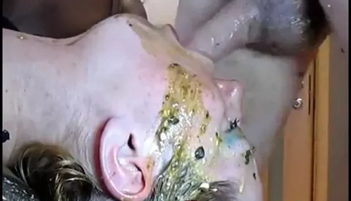 Elecebra Throated Shit