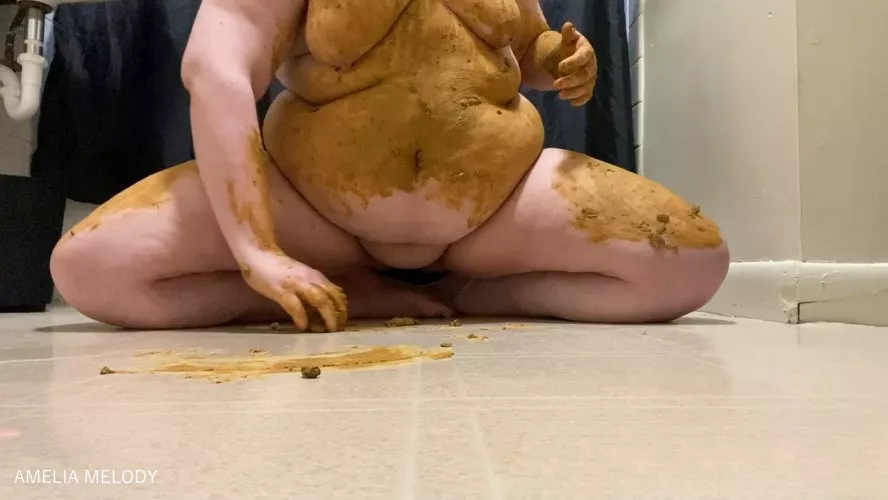 Fat Girls First Play Scat