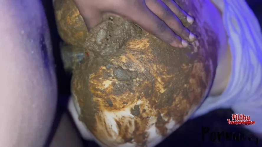 Filthy Japanese Girl I Get Horny When I Poop Myself!!