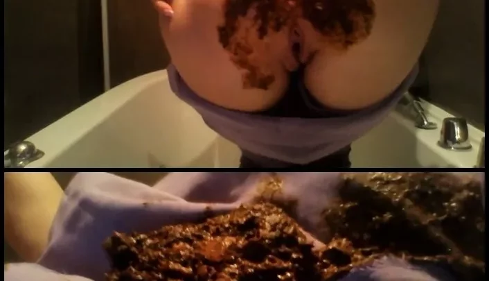 KassianeArquetti Blonde Bridge Shit Scat Purple Bathroom