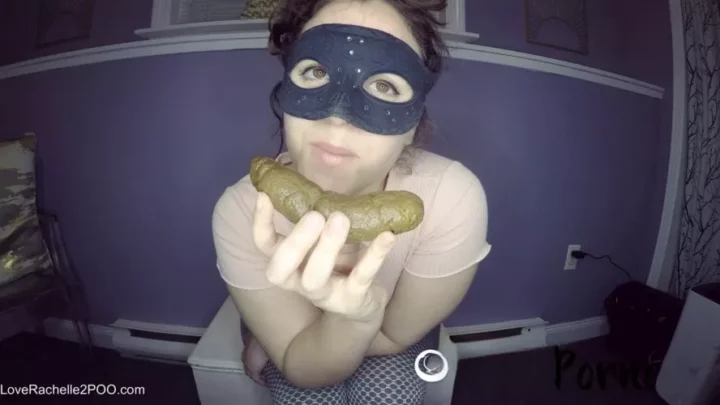 Loverachelle Enjoying A Shit Lick