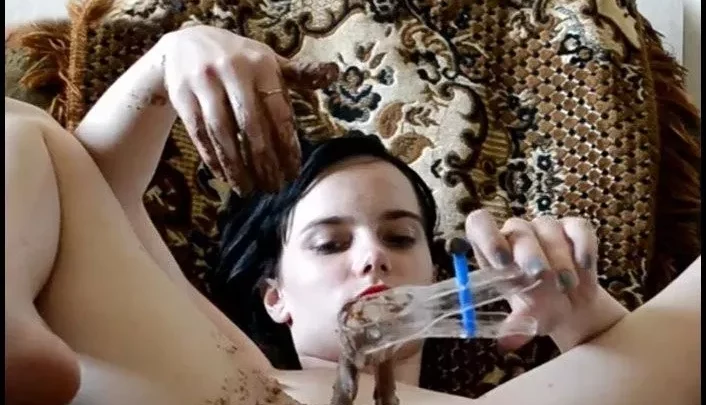 PrincessPuckie Speculum and a Lot of Shit in Me