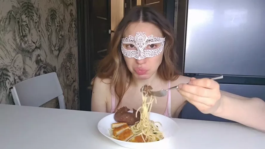Scat P1 Eating Spaghetti Time