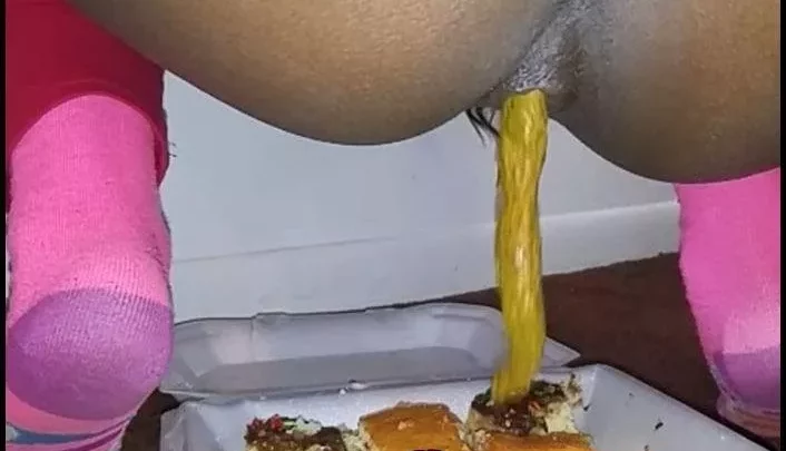 ScatLilSecret Pooping on Pre-Thanksgiving Food