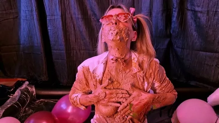 SlutOrgasma Cum and play with me in shit
