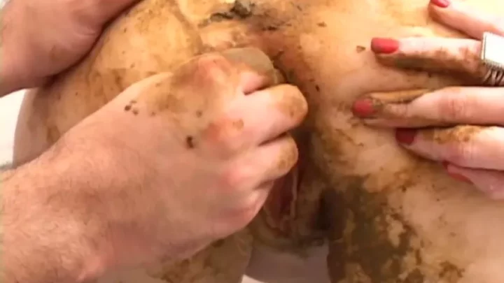 TOILET P1 DREAMERS PRETTY Scat Porn LISA
